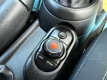 2020 (20) Mini Cooper Sport 5 Door Auto