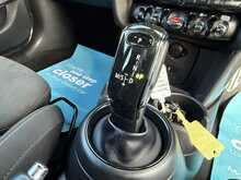 2020 (20) Mini Cooper Sport 5 Door Auto