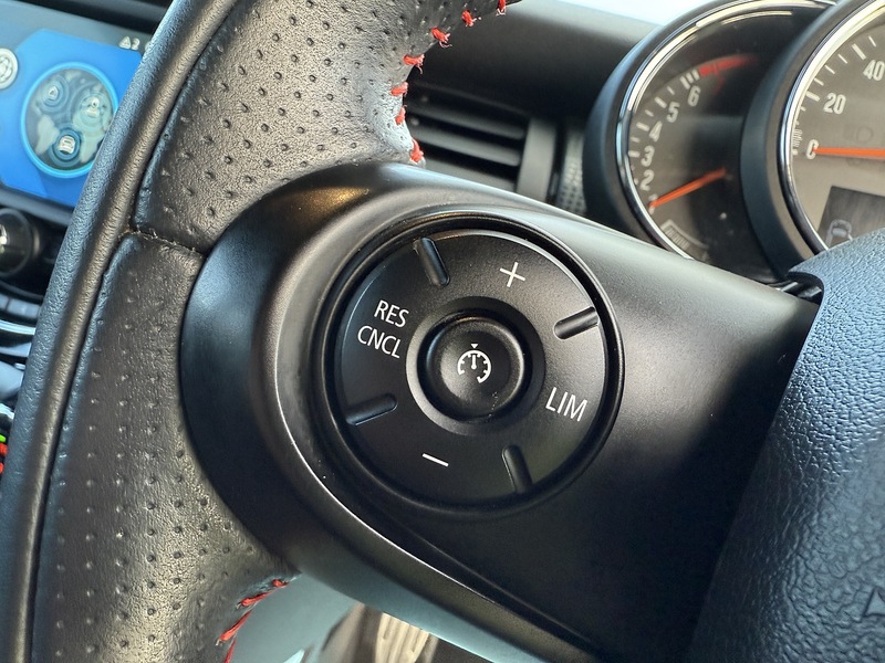 MINI 1.5 Cooper Sport Hatchback 5dr Petrol Steptronic Euro 6 (s/s) (136 ps)