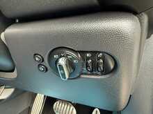 2020 (20) Mini Cooper Sport 5 Door Auto