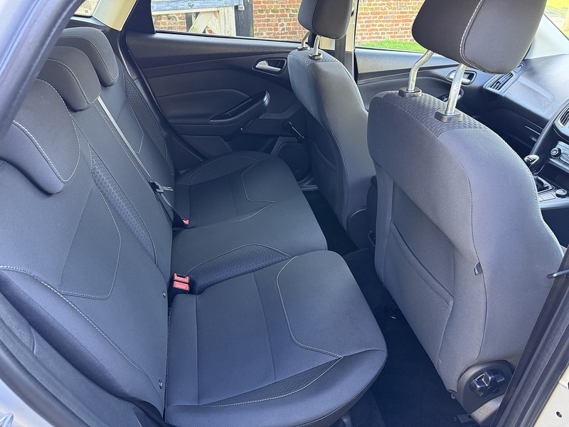 Ford 1.5 TDCi Zetec Hatchback 5dr Diesel Manual Euro 6 (s/s) (120 ps)