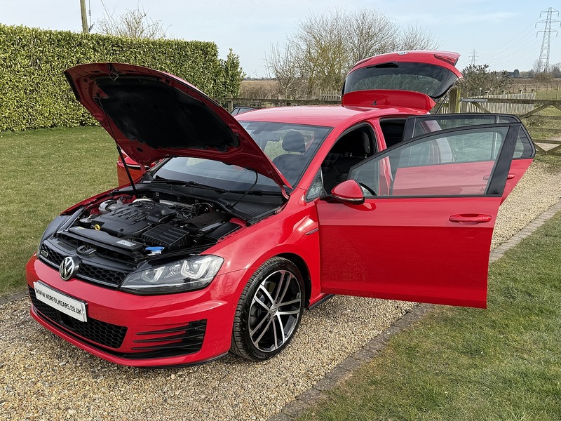 Volkswagen 2.0 TDI BlueMotion Tech GTD Hatchback 5dr Diesel Manual Euro 6 (s/s) (184 ps)