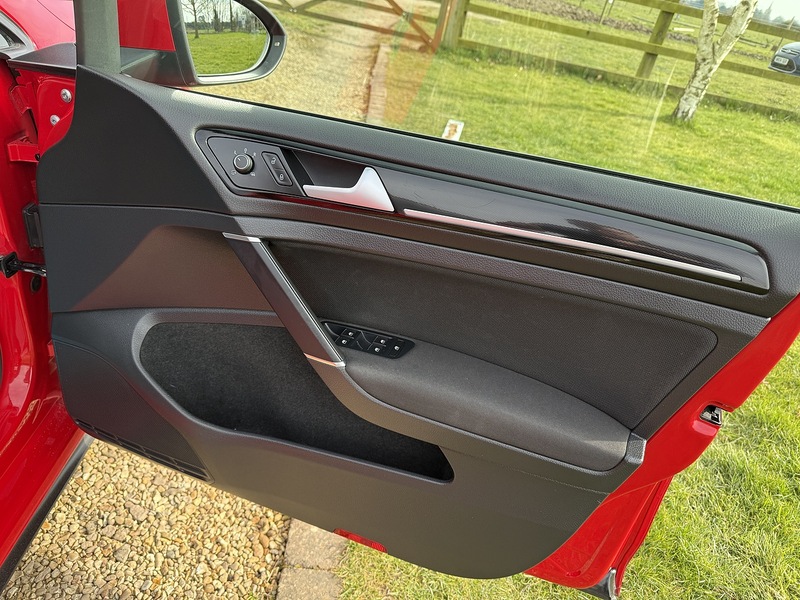 Volkswagen 2.0 TDI BlueMotion Tech GTD Hatchback 5dr Diesel Manual Euro 6 (s/s) (184 ps)