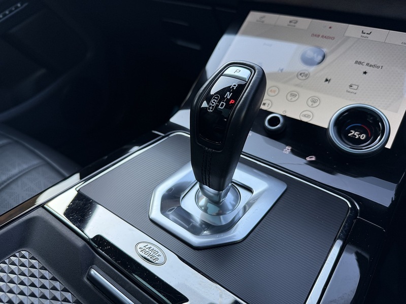 Land Rover 2.0 D180 R-Dynamic HSE SUV 5dr Diesel Auto 4WD Euro 6 (s/s) (180 ps)