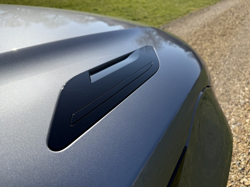 Land Rover 2.0 D180 R-Dynamic HSE SUV 5dr Diesel Auto 4WD Euro 6 (s/s) (180 ps)