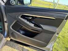 2019 (69) Range Rover Evoque 2.0D 180 R-Dynamic HSE