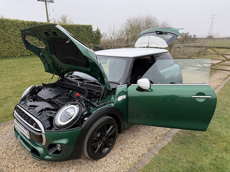 MINI 2.0 Cooper S Sport Hatchback 3dr Petrol Steptronic Euro 6 (s/s) (192 ps)