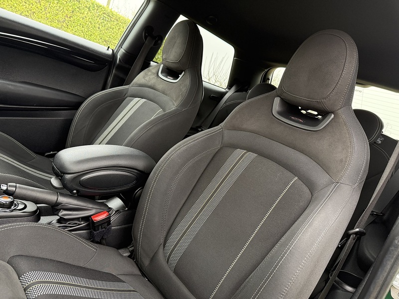 MINI 2.0 Cooper S Sport Hatchback 3dr Petrol Steptronic Euro 6 (s/s) (192 ps)