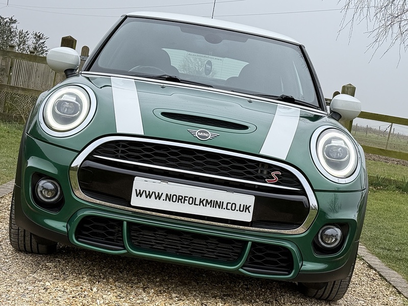 MINI 2.0 Cooper S Sport Hatchback 3dr Petrol Steptronic Euro 6 (s/s) (192 ps)