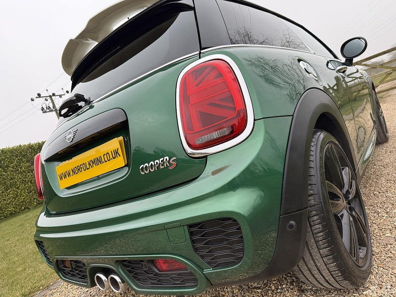 MINI 2.0 Cooper S Sport Hatchback 3dr Petrol Steptronic Euro 6 (s/s) (192 ps)