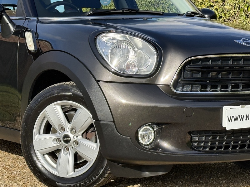 MINI 1.6 Cooper D SUV 5dr Diesel Manual Euro 5 (s/s) (112 ps)