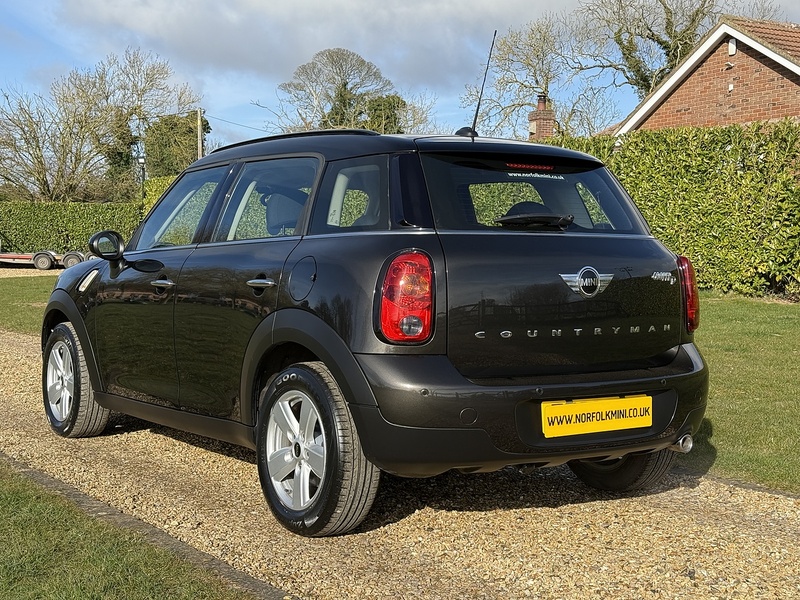 MINI 1.6 Cooper D SUV 5dr Diesel Manual Euro 5 (s/s) (112 ps)