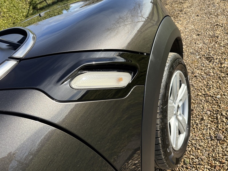 MINI 1.6 Cooper D SUV 5dr Diesel Manual Euro 5 (s/s) (112 ps)