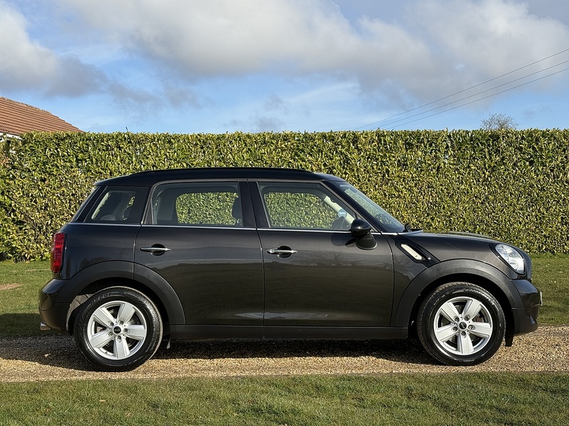 MINI 1.6 Cooper D SUV 5dr Diesel Manual Euro 5 (s/s) (112 ps)