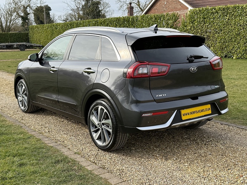 Kia h GDi 3 SUV 1.6 Automatic Petrol Hybrid