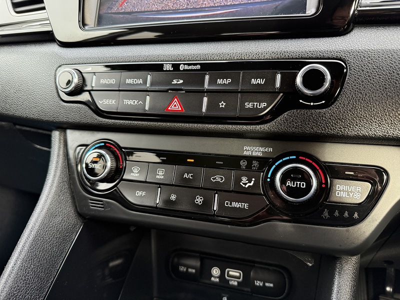 Kia h GDi 3 SUV 1.6 Automatic Petrol Hybrid