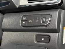 2018 (18) Kia Niro Gdi 3 Auto Hybrid