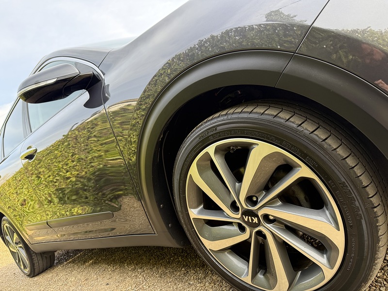 Kia h GDi 3 SUV 1.6 Automatic Petrol Hybrid