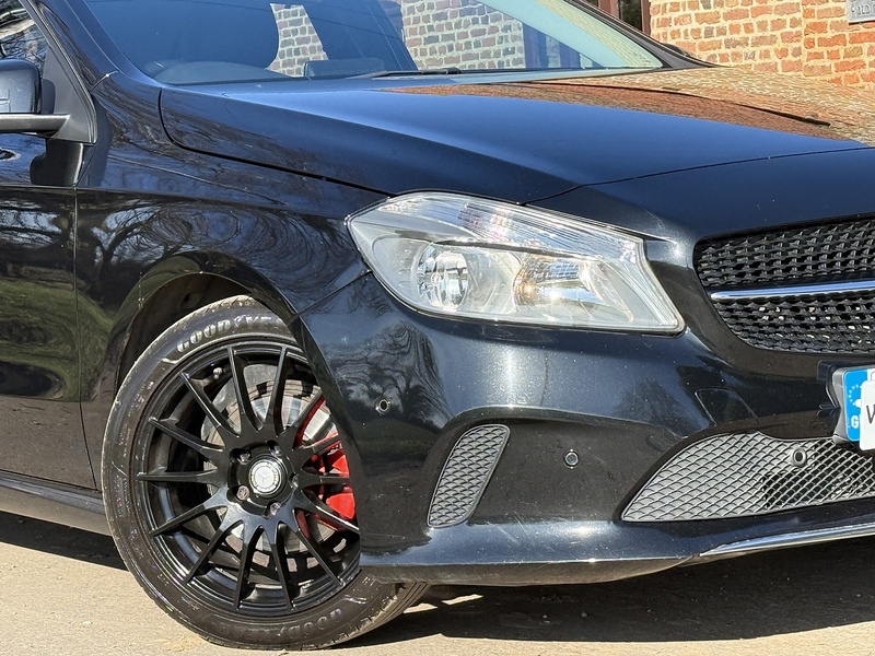 Mercedes-Benz 1.5 A180d SE (Executive) Hatchback 5dr Diesel Manual Euro 6 (s/s) (109 ps)