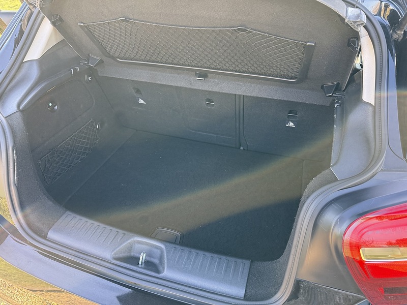 Mercedes-Benz 1.5 A180d SE (Executive) Hatchback 5dr Diesel Manual Euro 6 (s/s) (109 ps)