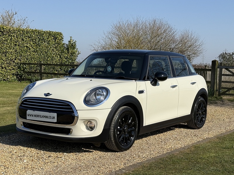 MINI 1.5 Cooper Hatchback 5dr Petrol Auto Euro 6 (s/s) (136 ps)