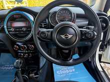 2016 (16) Mini Cooper 5 Door Auto