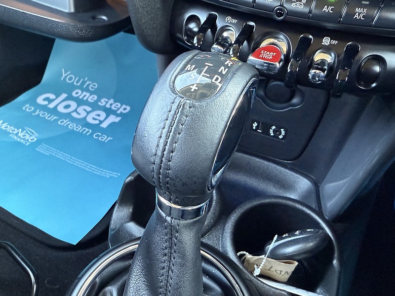 MINI 1.5 Cooper Hatchback 5dr Petrol Auto Euro 6 (s/s) (136 ps)