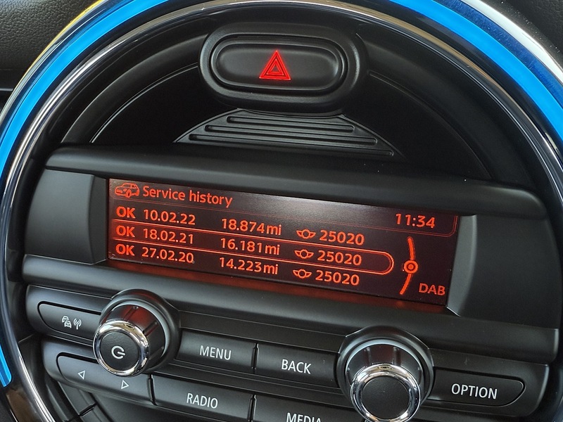 MINI 1.5 Cooper Hatchback 5dr Petrol Auto Euro 6 (s/s) (136 ps)