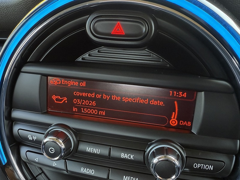 MINI 1.5 Cooper Hatchback 5dr Petrol Auto Euro 6 (s/s) (136 ps)