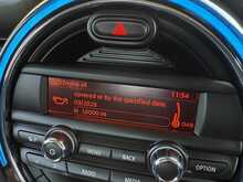 2016 (16) Mini Cooper 5 Door Auto