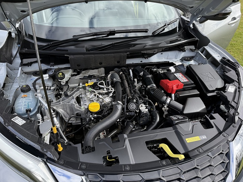 Nissan DIG-T Tekna SUV 1.0 Manual Petrol