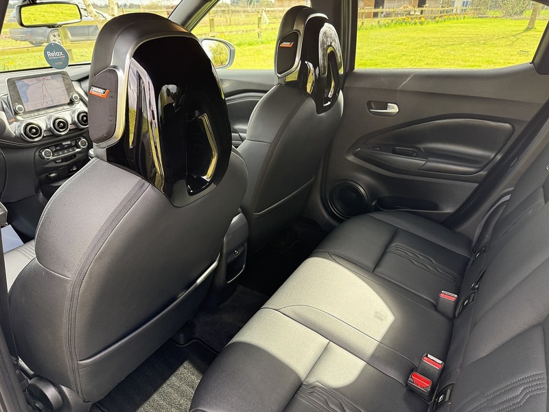 Nissan DIG-T Tekna SUV 1.0 Manual Petrol