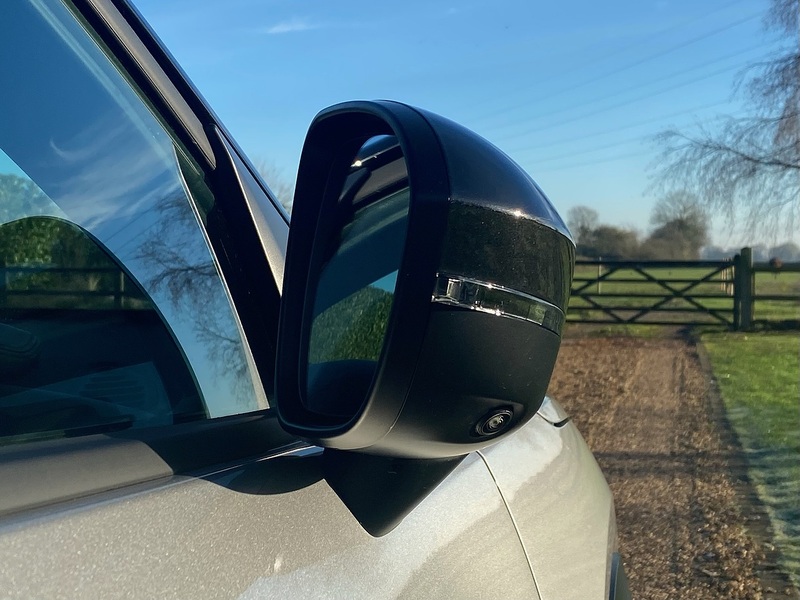 Nissan DIG-T Tekna SUV 1.0 Manual Petrol