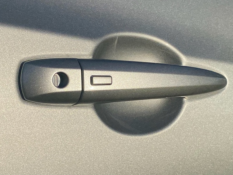 Nissan DIG-T Tekna SUV 1.0 Manual Petrol