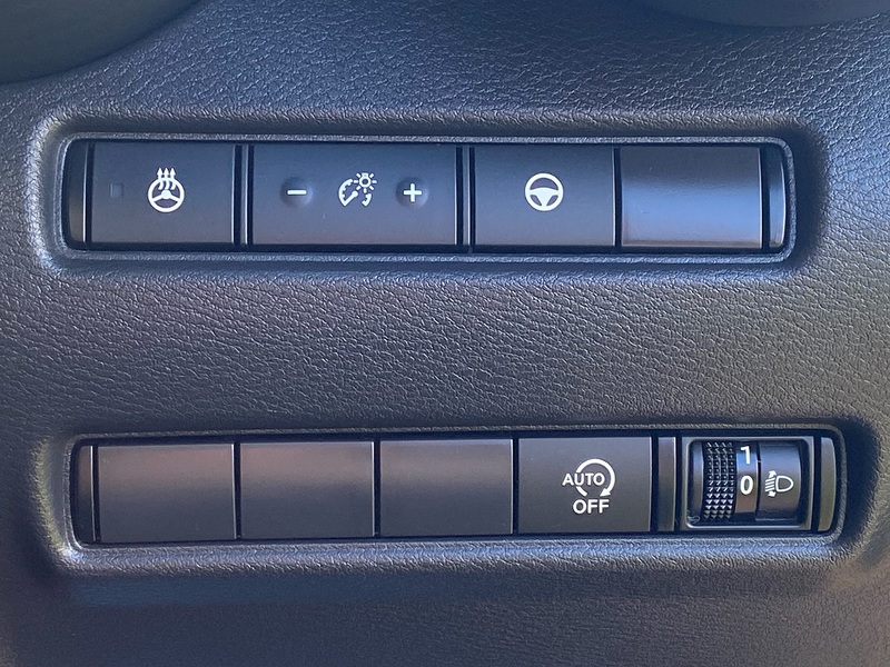 Nissan DIG-T Tekna SUV 1.0 Manual Petrol