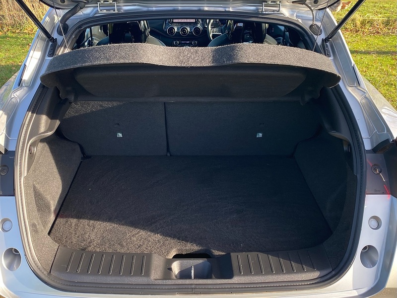 Nissan DIG-T Tekna SUV 1.0 Manual Petrol