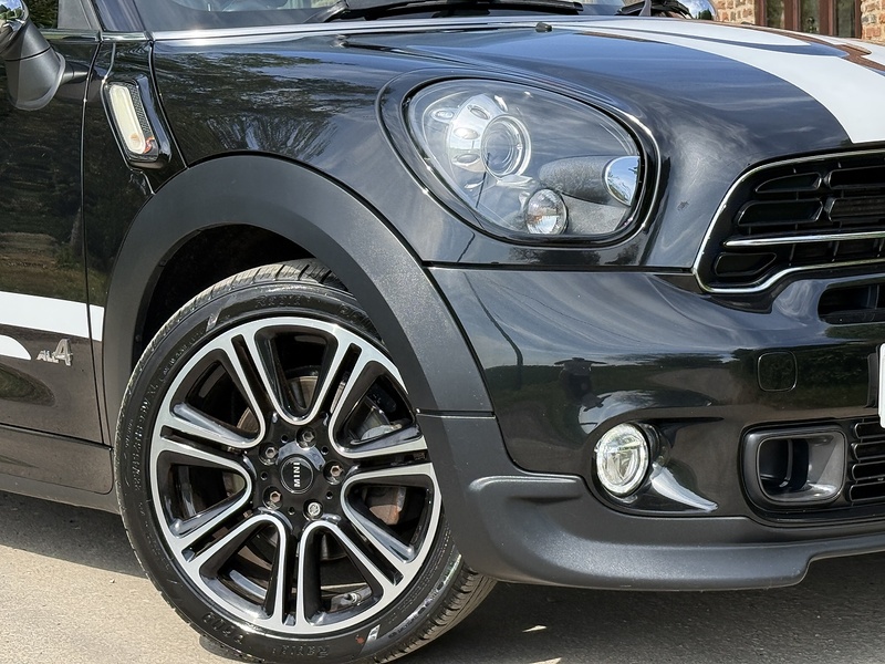 MINI 2.0 Cooper SD SUV 5dr Diesel Manual ALL4 Euro 5 (s/s) (143 ps)