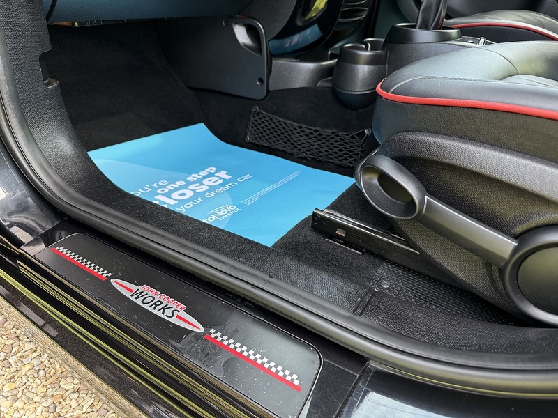 MINI 2.0 Cooper SD SUV 5dr Diesel Manual ALL4 Euro 5 (s/s) (143 ps)