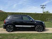 2015 (15) Mini Countryman 2.0 Cooper SD (JCW Chili Pack)
