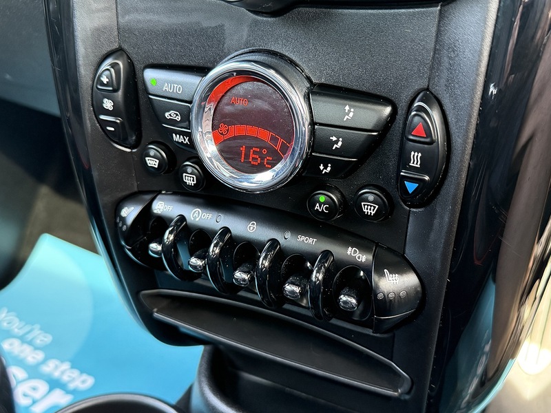 MINI 2.0 Cooper SD SUV 5dr Diesel Manual ALL4 Euro 5 (s/s) (143 ps)