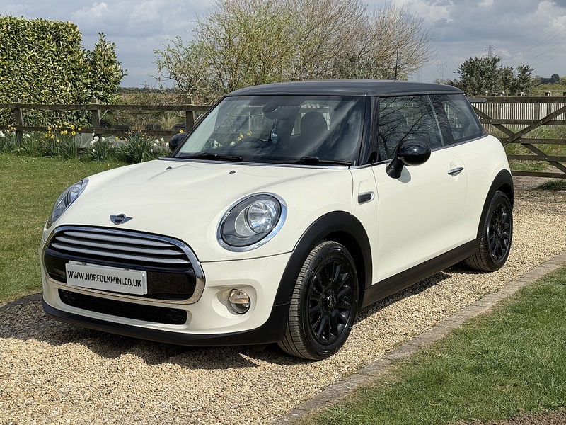 MINI 1.5 Cooper Hatchback 3dr Petrol Auto Euro 6 (s/s) (136 ps)