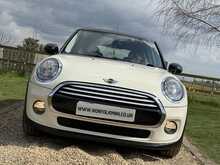2015 (15) Mini Cooper 3 Door Auto