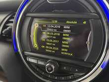 2015 (15) Mini Cooper 3 Door Auto