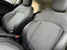 2015 (15) Mini Cooper 3 Door Auto