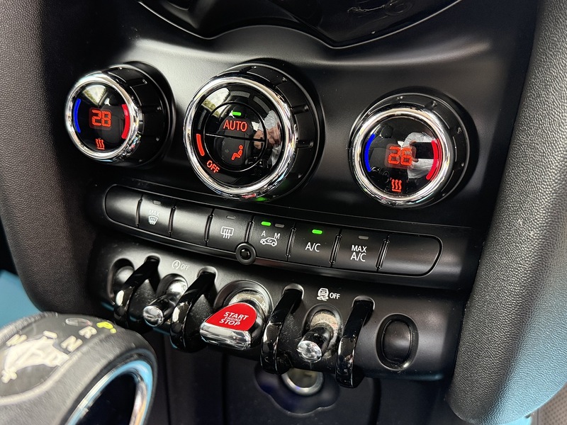 MINI 1.5 Cooper Hatchback 3dr Petrol Auto Euro 6 (s/s) (136 ps)