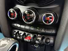 2015 (15) Mini Cooper 3 Door Auto