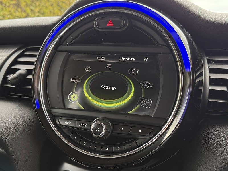 MINI 1.5 Cooper Hatchback 3dr Petrol Auto Euro 6 (s/s) (136 ps)