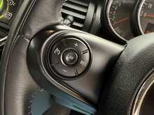 2015 (15) Mini Cooper 3 Door Auto