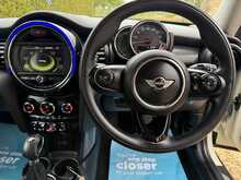 2015 (15) Mini Cooper 3 Door Auto