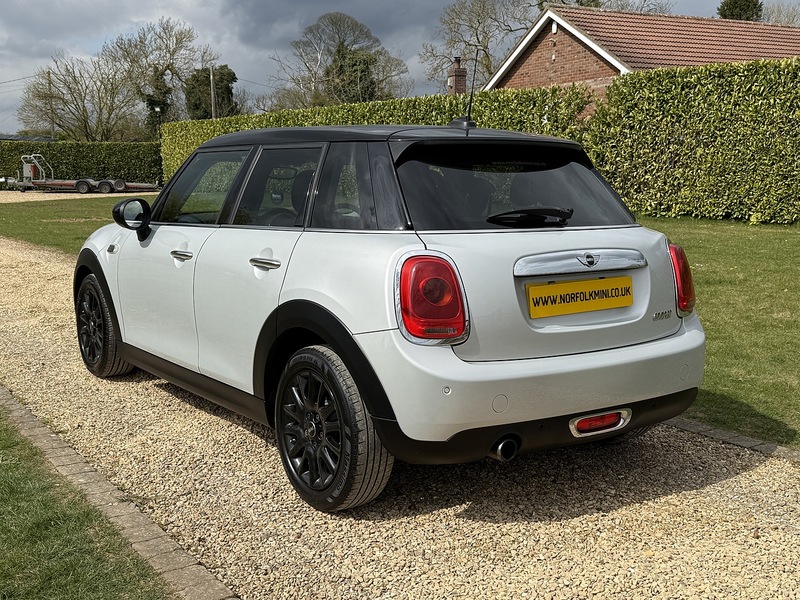 MINI 1.5 Cooper Hatchback 5dr Petrol Manual Euro 6 (s/s) (136 ps)
